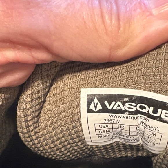 Vasque women’s Tan Athletic Shoes - Picture 9 of 11